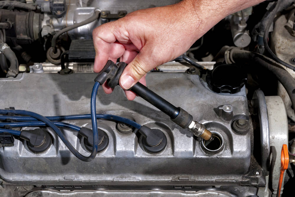 Bugi hỏng khiến đèn check engine sáng