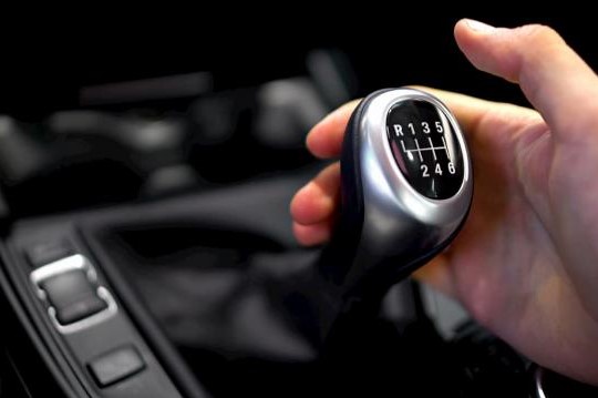 Manual Transmission là hộp số sàn phổ biến trên ô tô hiện nay