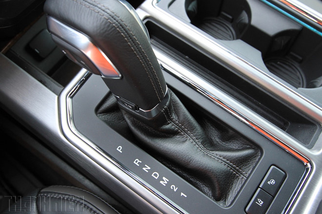 Phân biệt xe số sàn và xe số tự động