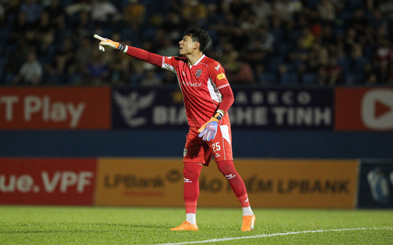 Vai trò chỉ huy hàng thủ của GK