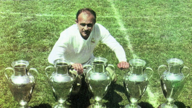 Alfredo Di Stefano và Siêu Quả Bóng Vàng Di Stefano là người duy nhất giành Siêu Quả Bóng Vàng