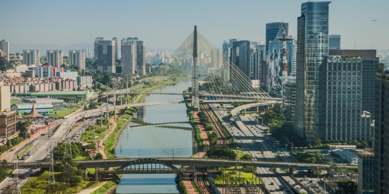 Không khí bóng đá cuồng nhiệt bên trong sân vận động tại Brazil