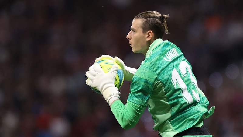 Thủ môn Andriy Lunin - Khó khăn sau dấu ấn lớn