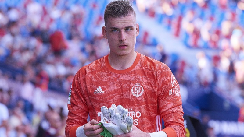 Thủ môn Andriy Lunin - Khó khăn sau dấu ấn lớn