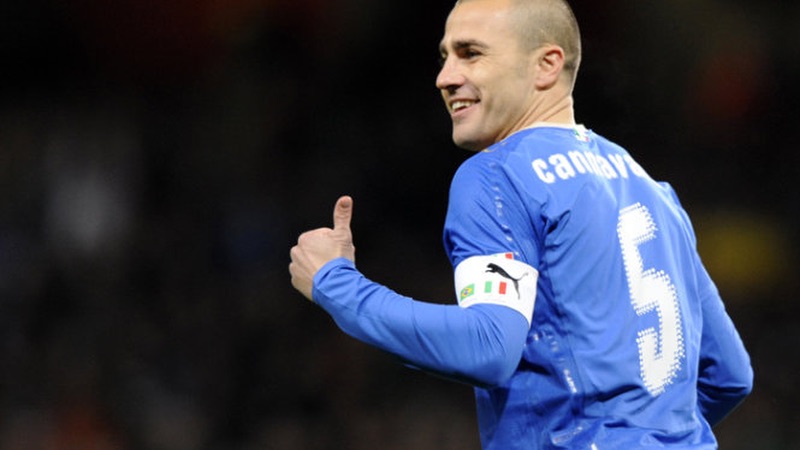 Fabio Cannavaro vẫn là cái tên duy nhất cho đến lúc này giành được quả bóng vàng ở vị trí trung vệ Fabio Cannavaro và Quả bóng Vàng 2006
