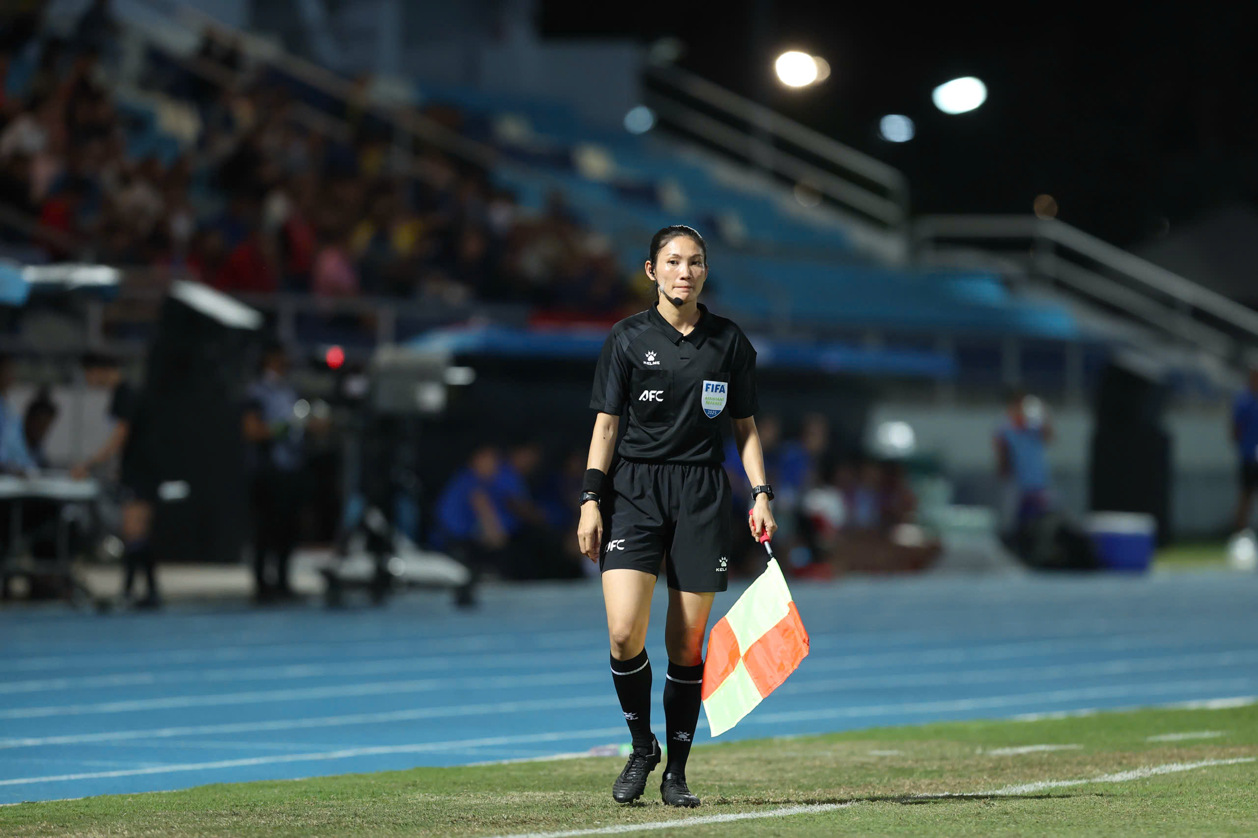 Trợ lý trọng tài khiến ĐT nữ Việt Nam mất oan bàn thắng ở chung kết là ai? - Bongdaplus.vn