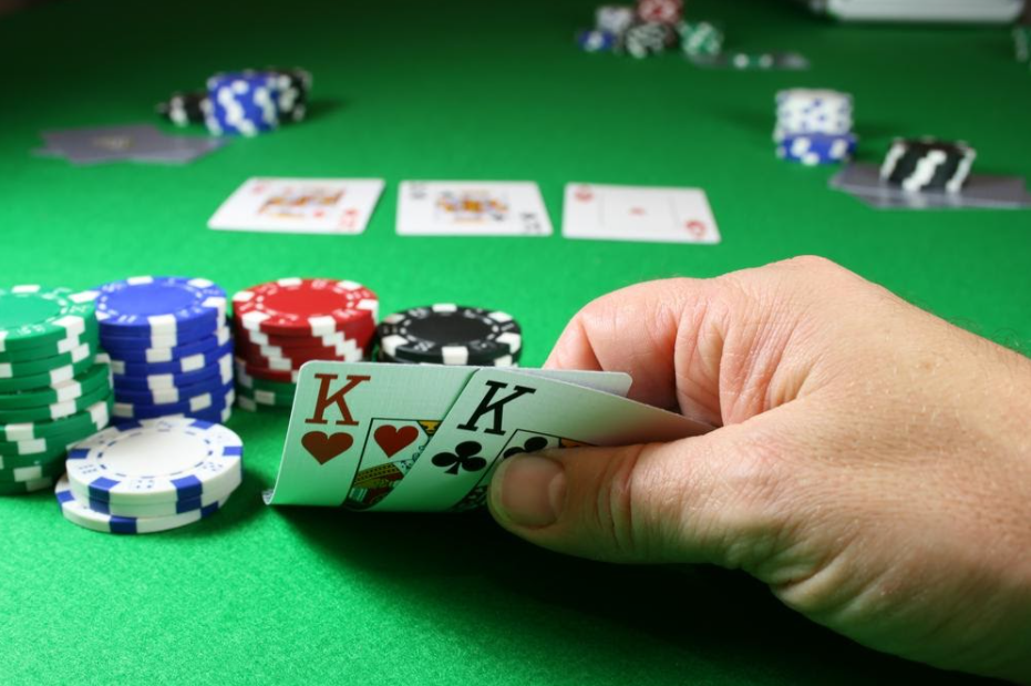 Chiến Lược 1-3-2-4 Baccarat: Hướng Dẫn Chi Tiết Cho Người Mới